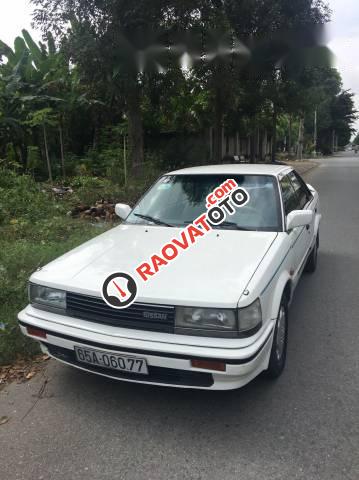 Bán Nissan Bluebird đời 1998, màu trắng chính chủ, giá chỉ 45 triệu-0