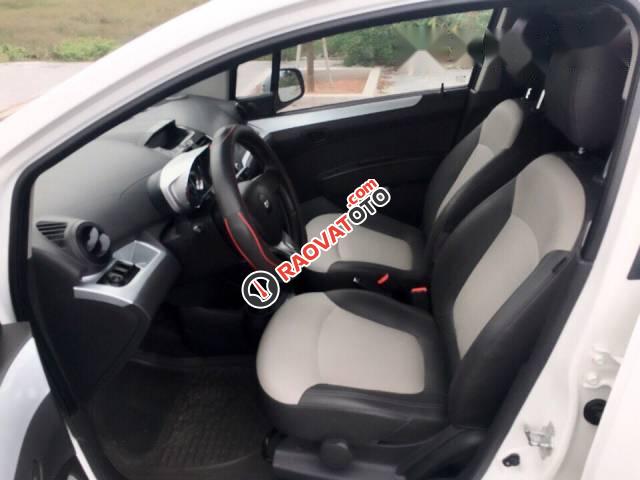 Bán xe Chevrolet Spark sản xuất 2015, màu trắng-1