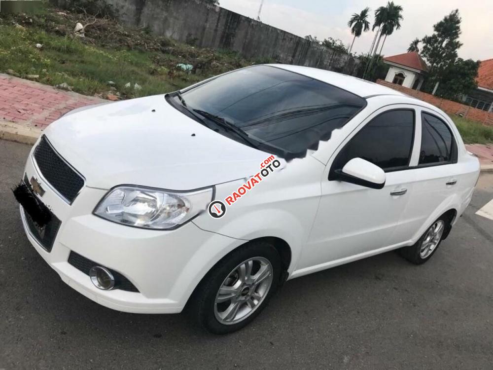 Bán xe Chevrolet Aveo LT 1.5 MT đời 2015, màu trắng số sàn-1