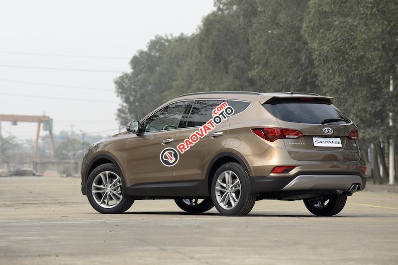 Hyundai BG cần bán xe Hyundai Santa Fe máy dầu 2018, màu trắng, bản đặc biệt. Trưởng phòng KD: Mr Trung 0941.367.999-5