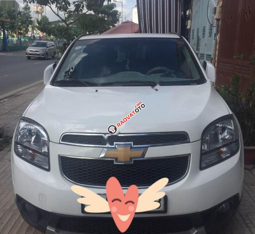 Cần bán Chevrolet Orlando LT 1.8 MT đời 2013, màu trắng xe gia đình, giá tốt-0