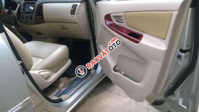 Bán ô tô Toyota Innova đời 2006 chính chủ-3