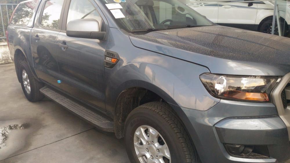 Bán xe Ford Ranger đời 2017, màu xanh lam, nhập khẩu-1