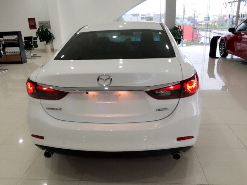 Cần bán Mazda 6 2016, màu trắng, 859tr-5