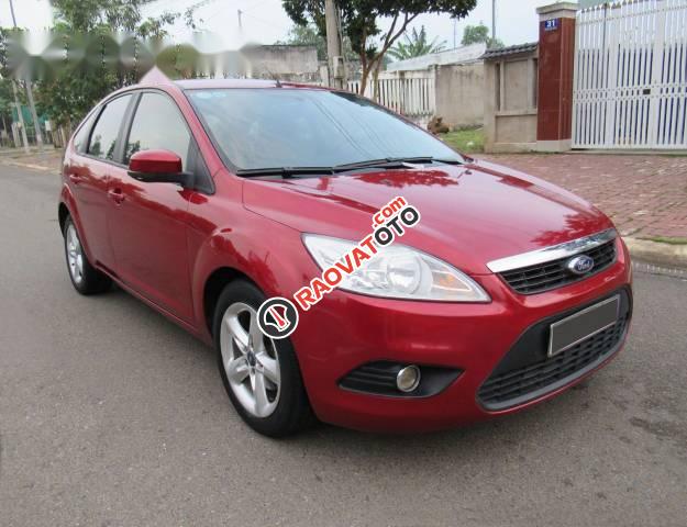 Bán ô tô Ford Focus đời 2010, màu đỏ số tự động, giá 335tr-0