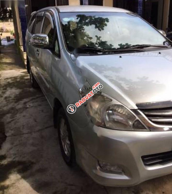 Bán Toyota Innova J đời 2008, màu bạc, giá chỉ 270 triệu-1