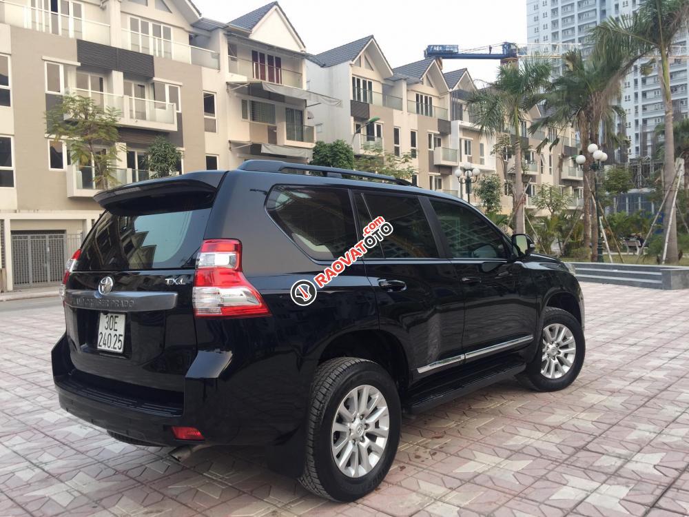 Cần bán lại xe Toyota Prado đời 2016 màu đen, xe nhập-4