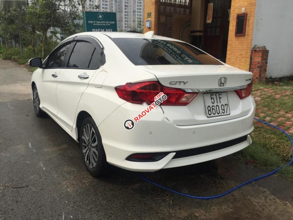 Cần bán Honda City 1.5 đời 2017, màu trắng số tự động-2