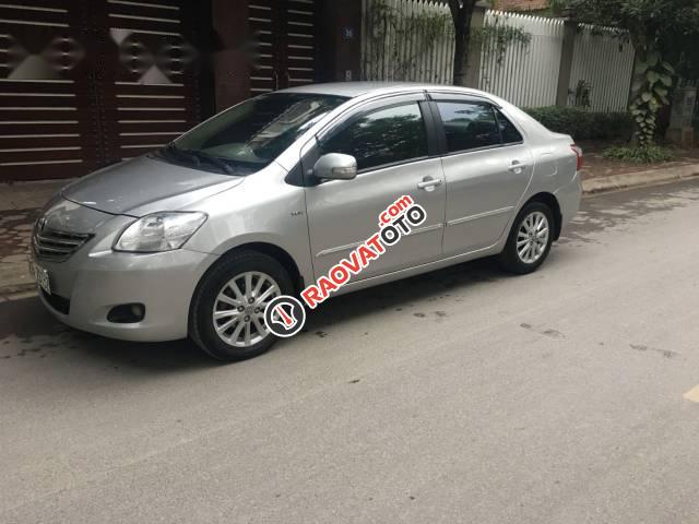 Chính chủ bán Toyota Vios E năm 2011, màu bạc-1