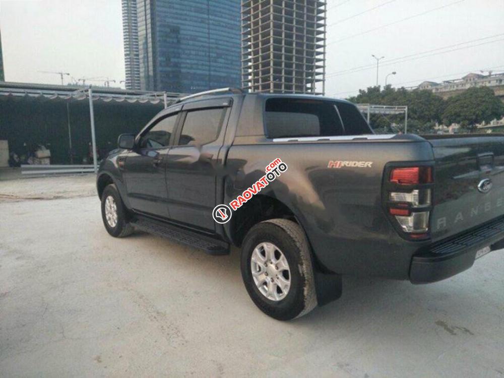 Bán Ford Ranger XLS 2.2L 4x2 AT sản xuất 2016, màu xám, nhập khẩu-1