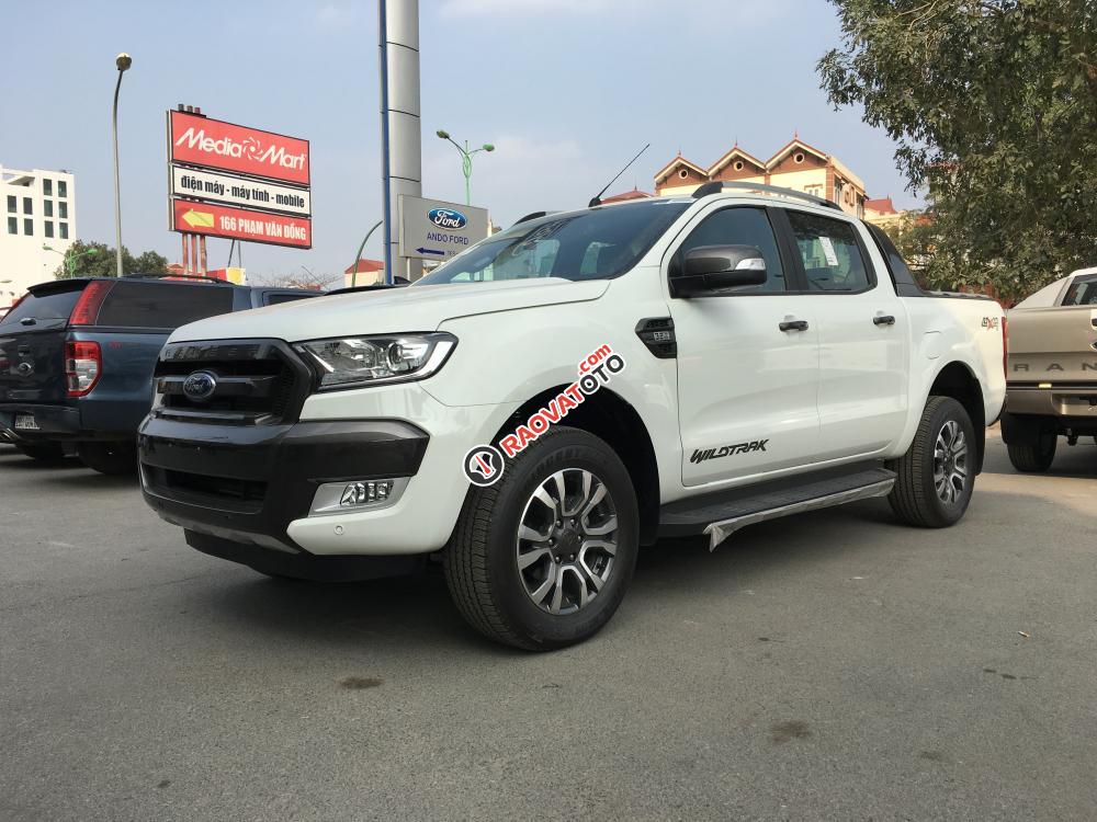 Bán xe Ford Ranger Wildtrak 3.2 AT 4x4 đời 2017, hỗ trợ trả góp hơn 80%, hỗ trợ thủ tục hoàn thiện xe-0