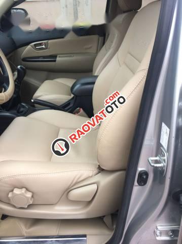 Bán xe Toyota Fortuner 2.5G MT đời 2015, màu bạc-2