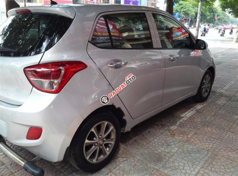 Bán xe Hyundai Grand i10 đời 2015, màu bạc, nhập khẩu giá cạnh tranh-4