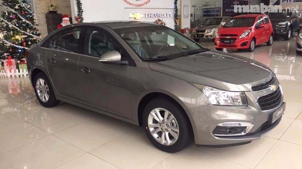 Cần bán xe Chevrolet Cruze đời 2017, màu nâu, nhập khẩu -0