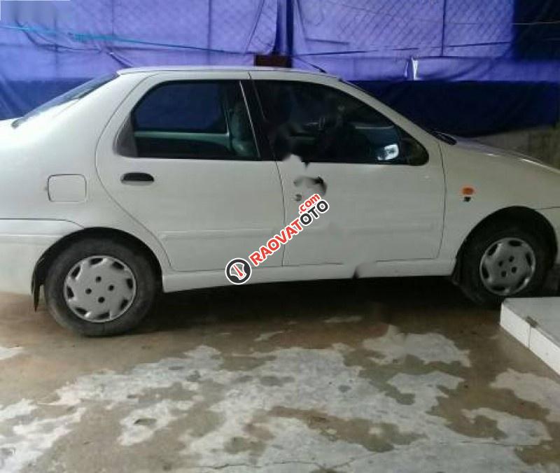 Cần bán xe Fiat Siena đời 2002, màu trắng, 110 triệu-0