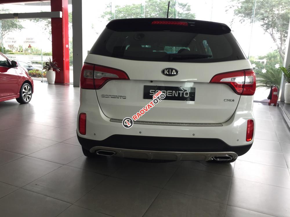 Bán Kia Sorento DATH đời 2018, màu trắng, giá chỉ 942 triệu-1