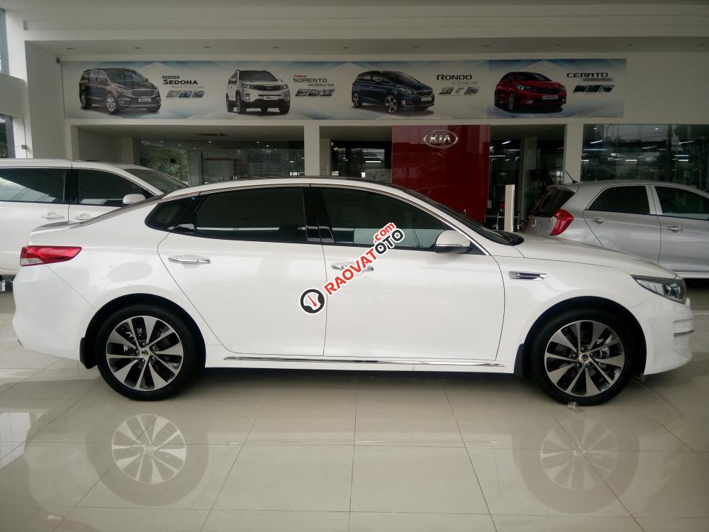 Bán xe Kia Optima GAT sản xuất 2018, màu trắng, hỗ trợ trả góp, LH 0989.240.241-1