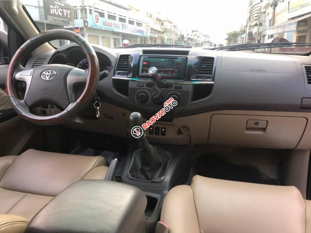 Cần bán Toyota Fortuner 2.5G đời 2013, màu bạc, giá chỉ 765 triệu-2