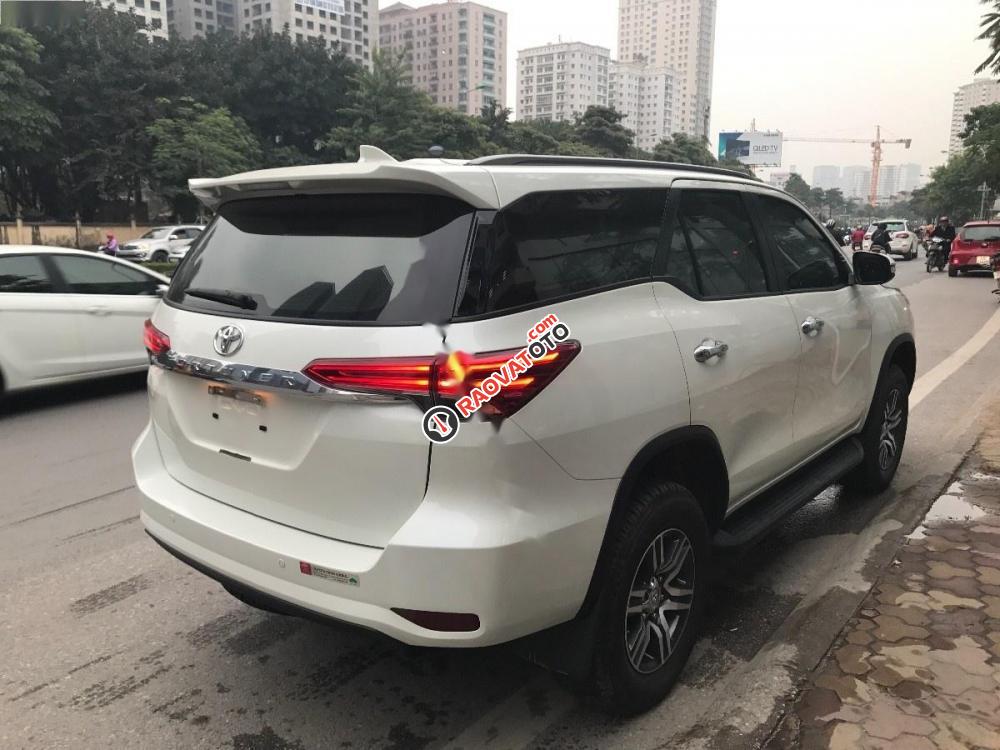 Bán Toyota Fortuner 2.7V sản xuất 2017, màu trắng, xe nhập, số tự động-4