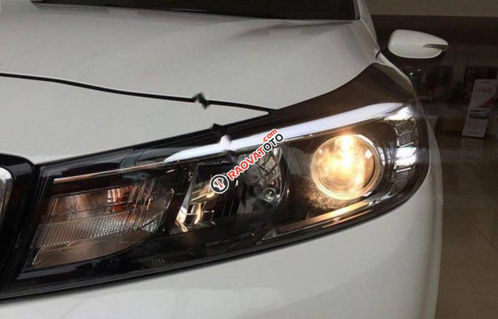 Cần bán Kia Cerato 2.0 AT 2017, màu trắng-3