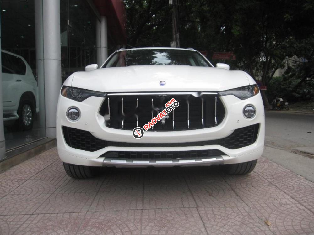 Bán xe Maserati Levante 3.0 V6 đời 2017, màu trắng, xe nhập-8