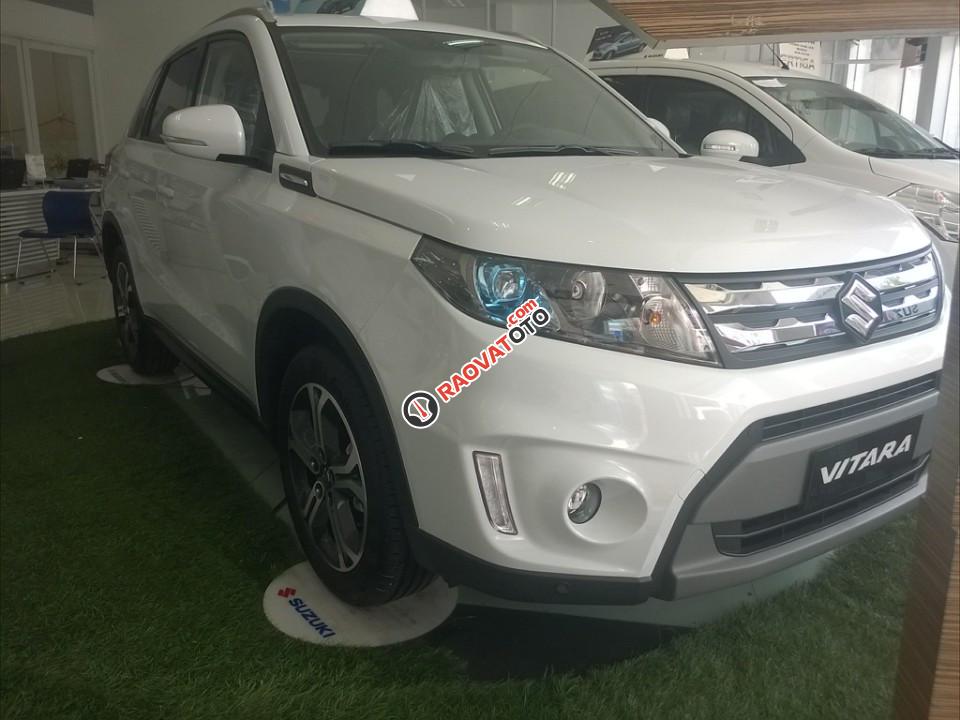 Suzuki Vitara 2017 - Trắng ngọc trai - xe có sẵn - CTKM giảm 50 triệu - Hỗ trợ ngân hàng 80% - liên hệ 0906612900-0