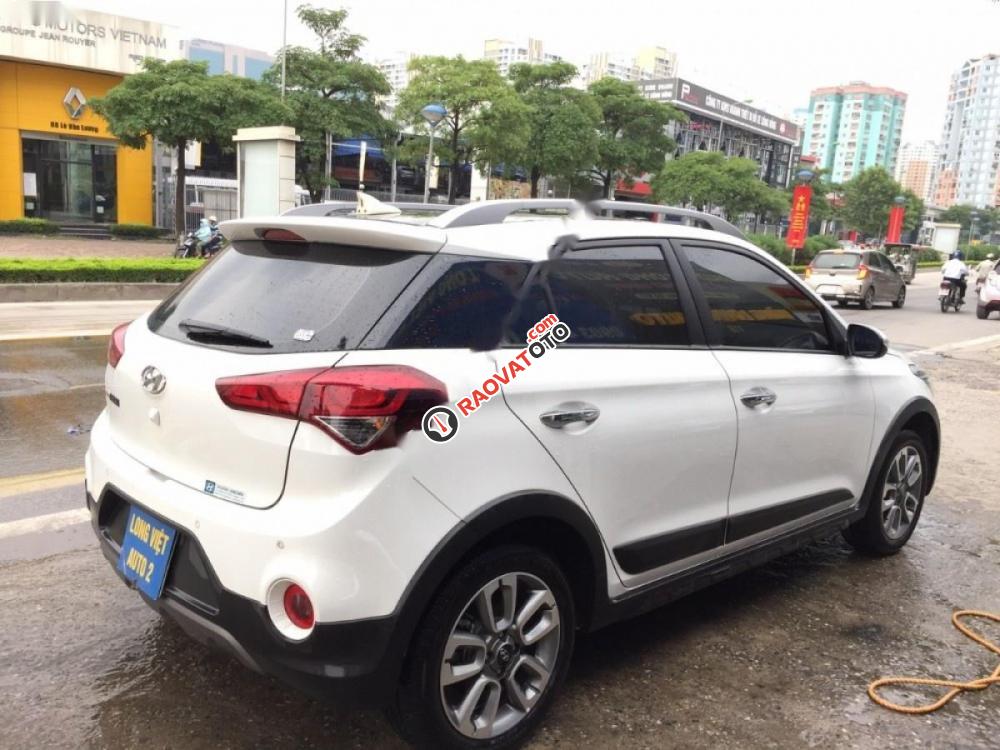 Bán ô tô Hyundai i20 Active 1.4 AT 2016, màu trắng, xe nhập, giá tốt-0