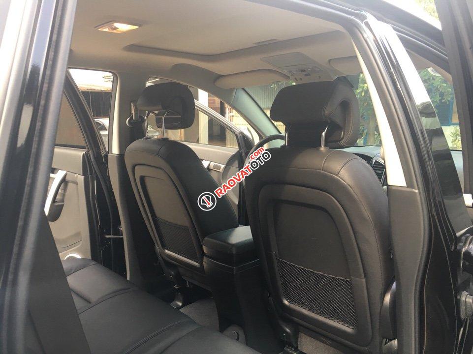 Bán Chevrolet Captiva Revv 2.4, 2016, màu đen, biển SG, 20.000km-0