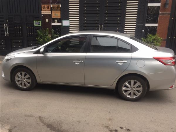 Cần bán xe Toyota Vios E đời 2017, màu bạc, 468tr-1