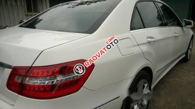 Bán Mercedes E250 đời 2011, màu trắng-2