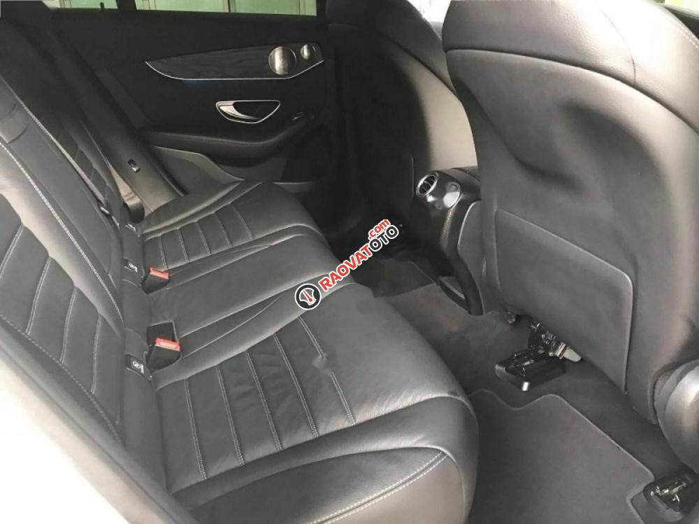 Chính chủ bán Mercedes GLC 300 4Matic sản xuất 2016, màu trắng-5