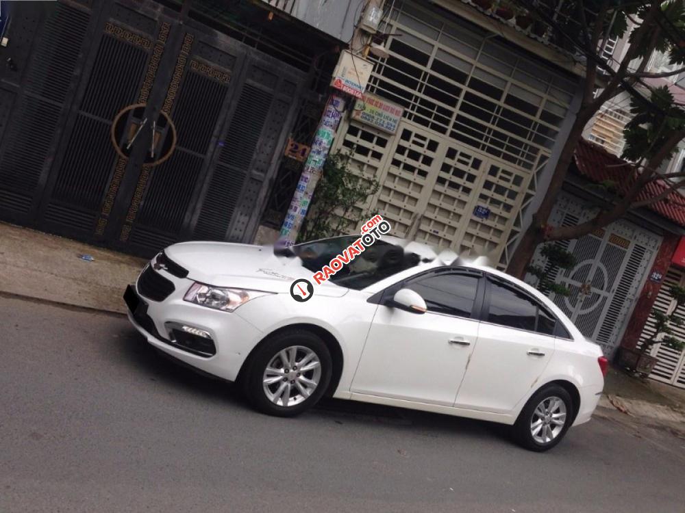 Bán ô tô Chevrolet Cruze năm 2016, màu trắng-8