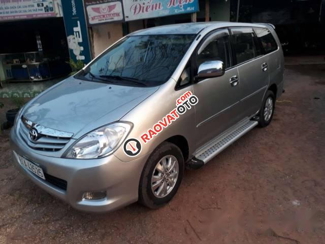 Bán Toyota Innova G đời 2010, màu bạc -1