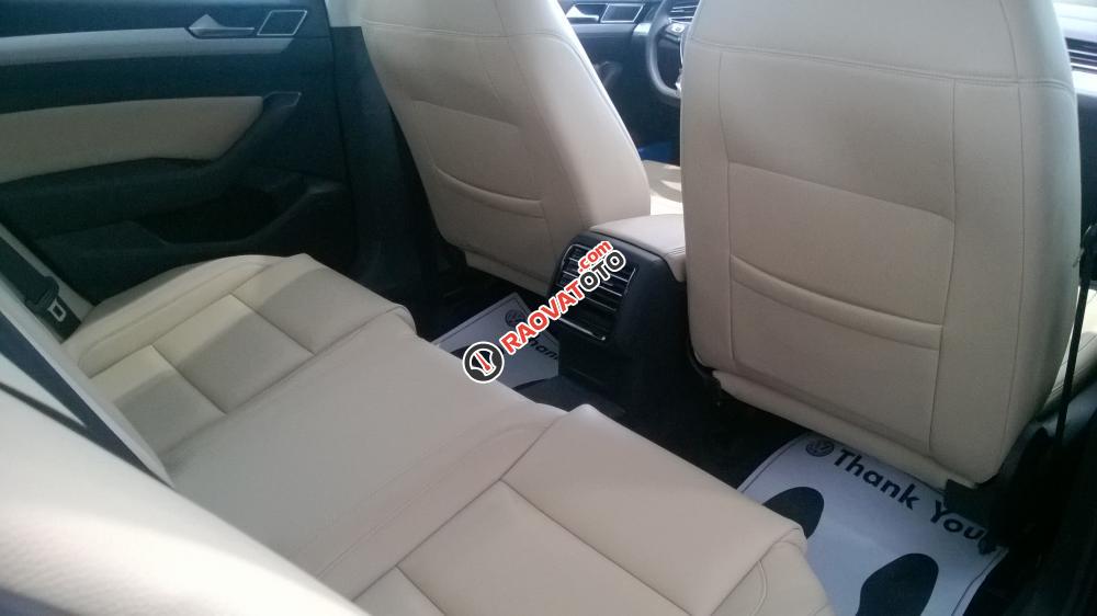 Volkswagen-Passat 1.8 TSI, siêu an toàn- cực tiện nghi-máy nhỏ- công suất lớn- cuốn hút- lịch lãm-8