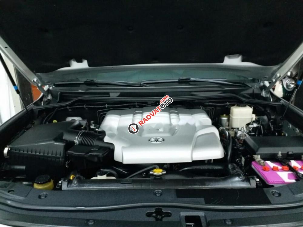 Bán Toyota Land Cruiser VX 4.6 V8 đời 2012, màu bạc, nhập khẩu-1