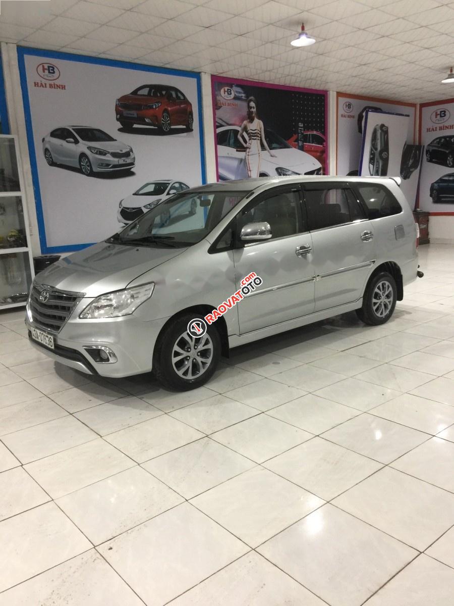 Cần bán Toyota Innova đời 2008, màu bạc, 370tr-3