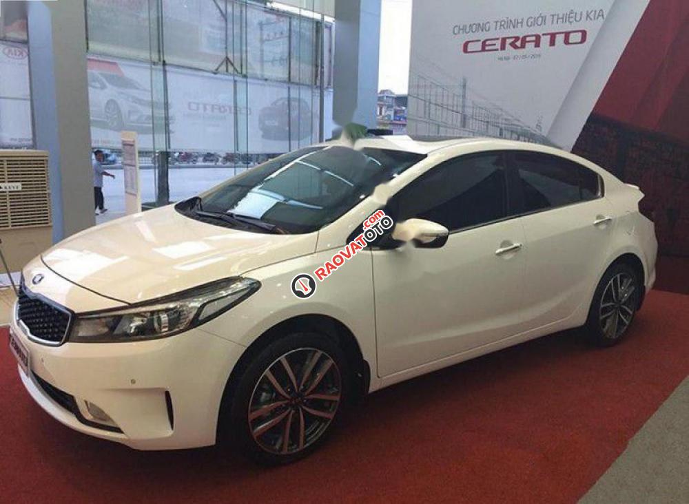 Cần bán Kia Cerato 2.0 AT 2017, màu trắng-4