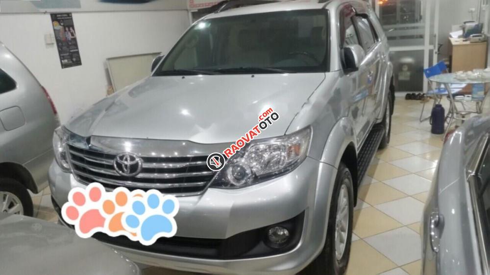 Cần bán lại xe Toyota Fortuner 2.7 AT đời 2015, màu bạc giá cạnh tranh-7