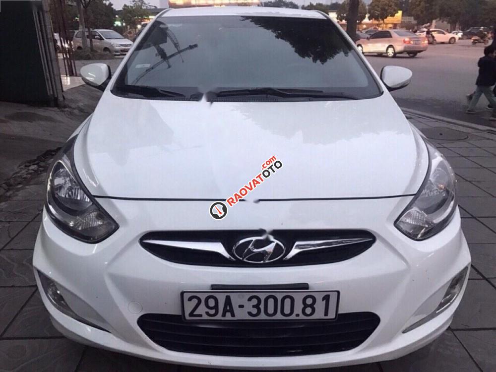 Bán xe Hyundai Accent 1.4AT đời 2011, màu trắng, nhập khẩu số tự động, 400 triệu-0