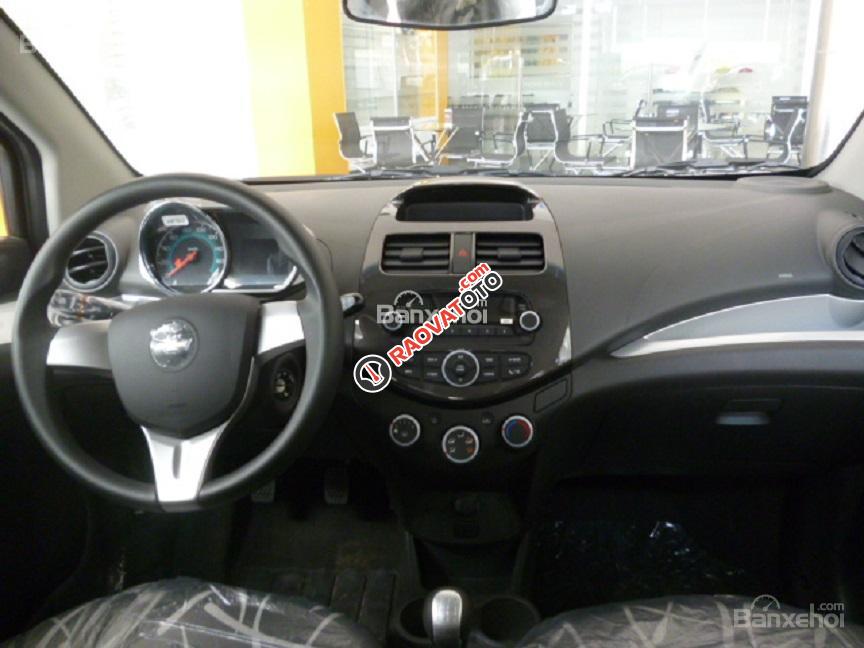 Bán Chevrolet Spark 1.2LS MT đời 2017, hỗ trợ vay ngân hàng 80%, gọi Ms. Lam 0939 19 37 18-3