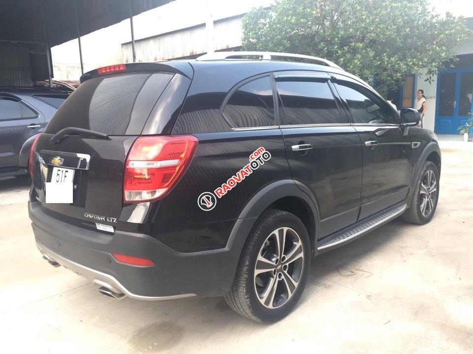 Bán Chevrolet Captiva Revv 2.4, 2016, màu đen, biển SG, 20.000km-5