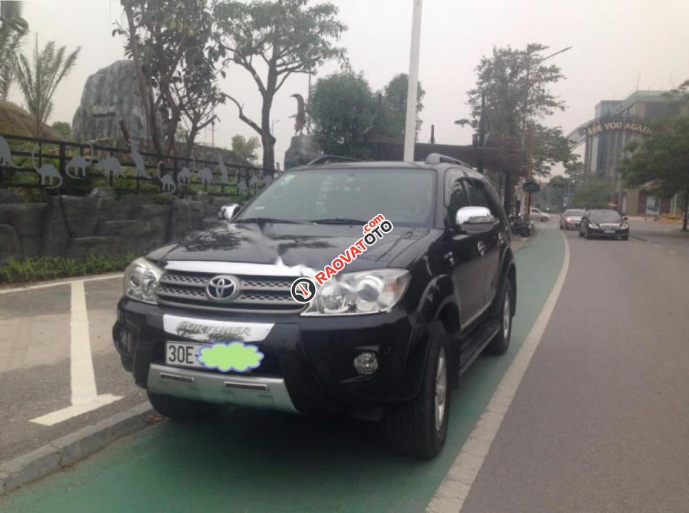 Bán xe Toyota Fortuner 2.7V 4x4 AT sản xuất 2010, màu đen chính chủ giá cạnh tranh-1