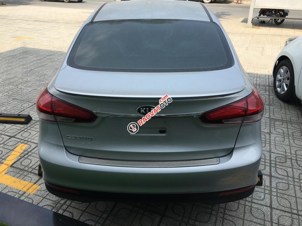 Bán xe Kia Cerato 2.0 màu bạc, hỗ trợ vay 90%-3