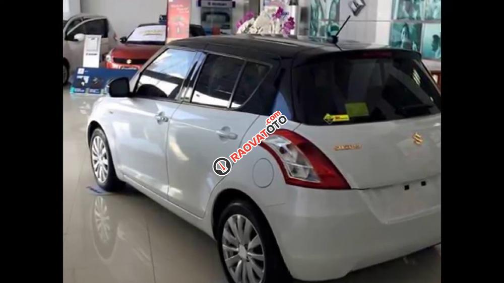 Bán xe Suzuki Swift đời 2017, màu trắng, xe nhập-0