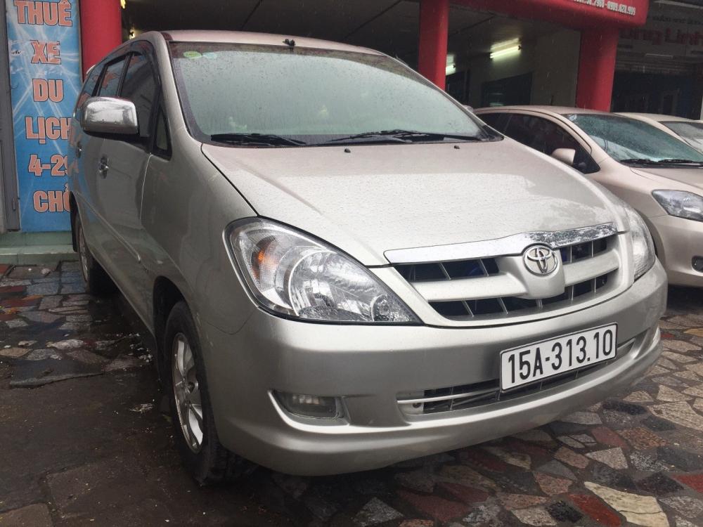 Cần bán Toyota Innova 2006, màu bạc, xe gia đình-0