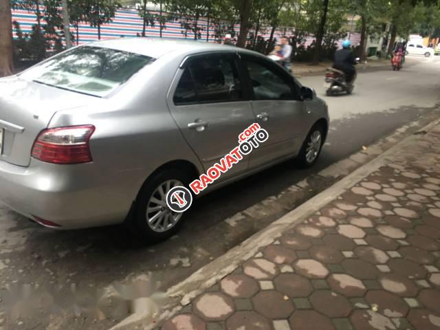 Chính chủ bán Toyota Vios E năm 2011, màu bạc-3