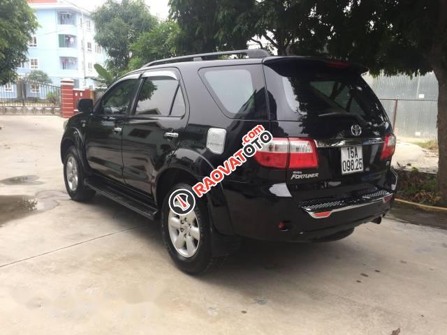 Bán Toyota Fortuner đời 2010, màu đen   -0