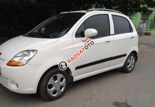 Chính chủ bán Chevrolet Spark đời 2011, màu trắng-0