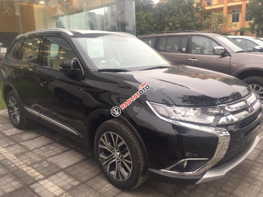 Bán xe Mitsubishi Outlander 2.0 STD đời 2017, màu đen, nhập khẩu Nhật Bản, giá 973tr-1