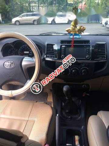 Bán Toyota Fortuner G đời 2016, màu bạc, 875tr-3